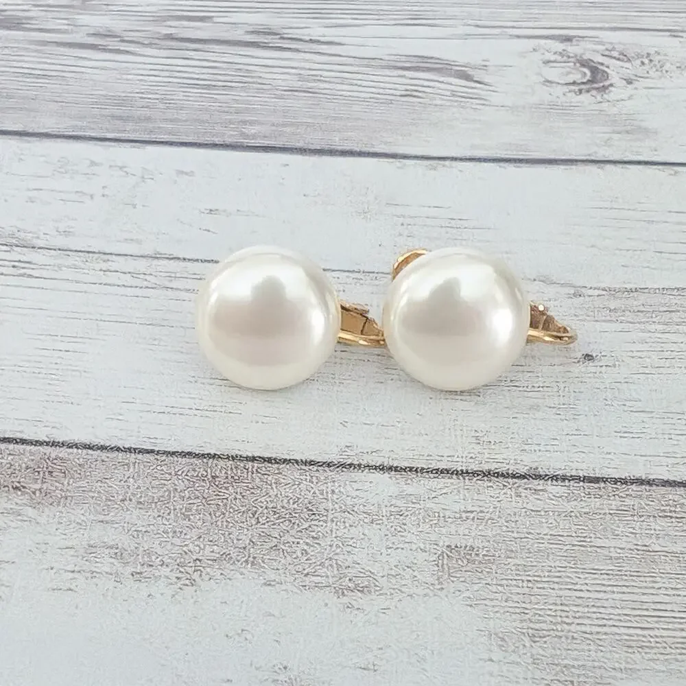 Vintage Clip On Earrings 0.5